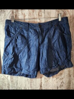 Apt. 9 Women’s Dark Blue Lightweight Denim-Style Rolled Hem Shorts Size 12